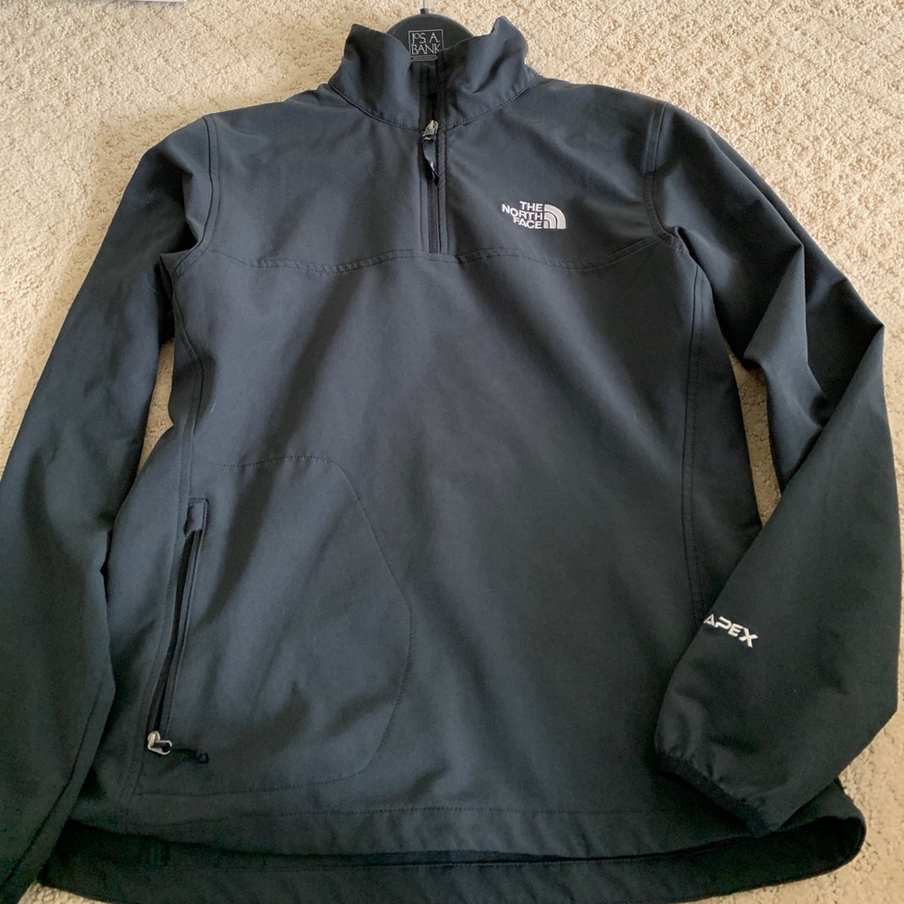Northface shell pullover